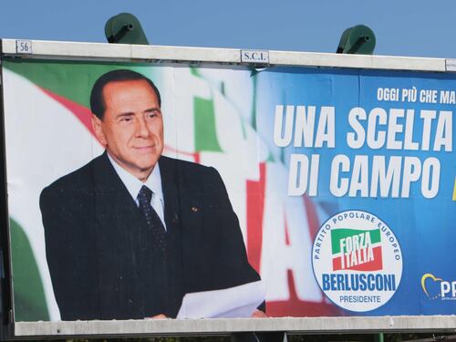 "La Sinistra è fondata sulle tasse": così Berlusconi smaschera Letta