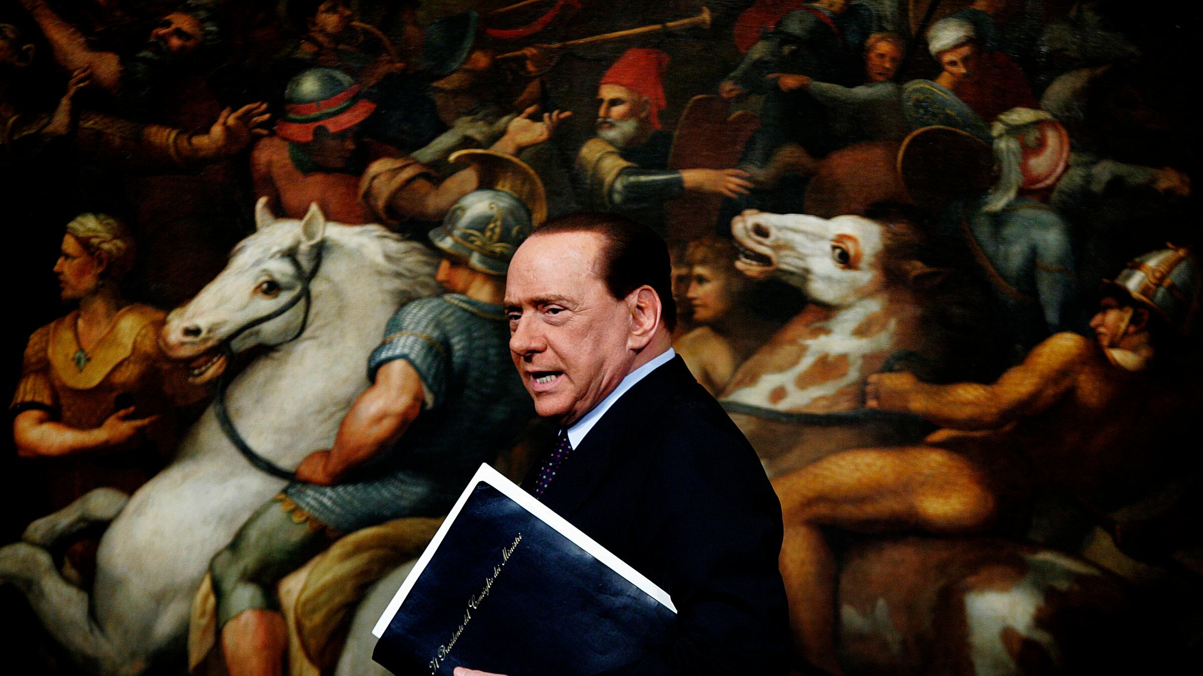 Il Cav: "Si voti a febbraio" Ma spunta l'ipotesi marzo