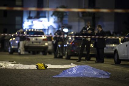 Roma, rom travolgono passanti: 1 morto, 7 feriti 4