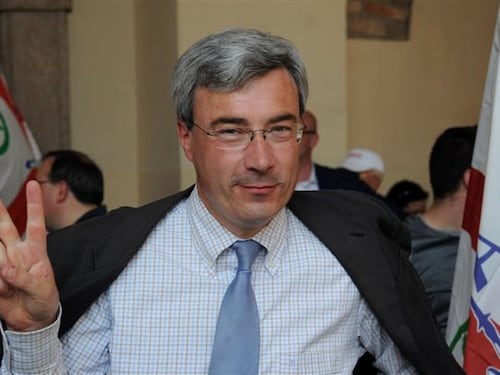 Treviglio, si dimette il sindaco-prof: "Non ho mai preso la laurea"