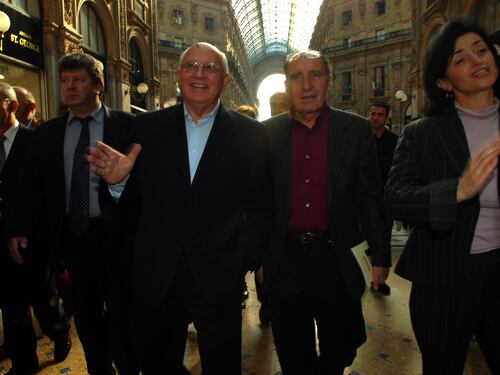 Paolo Pillitteri, ex sindaco di Milano è morto il 5 dicembre, nel giorno del suo 84esimo compleanno