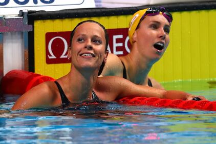 L'impresa della Pellegrini: oro nei 200 stile libero 5