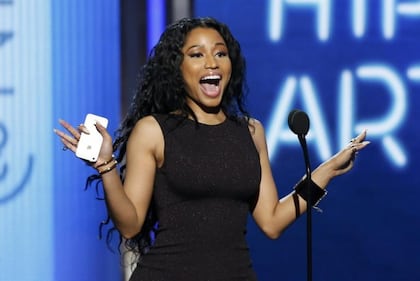 Nicki Minaj, seno in mostra per i 4 milioni di dischi 34