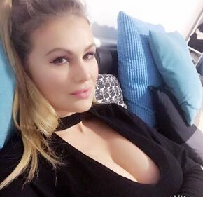 Mercedesz ed Eva Henger: mamma e figlia hot sui social 13