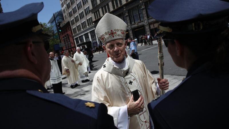 Abusi su minori, Francesco accetta le dimissioni del cardinale Wuerl