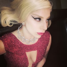 Lady Gaga nuda nella sauna 4