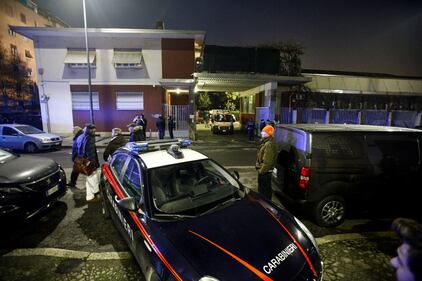 Milano, incidente in un'azienda: tre morti 11