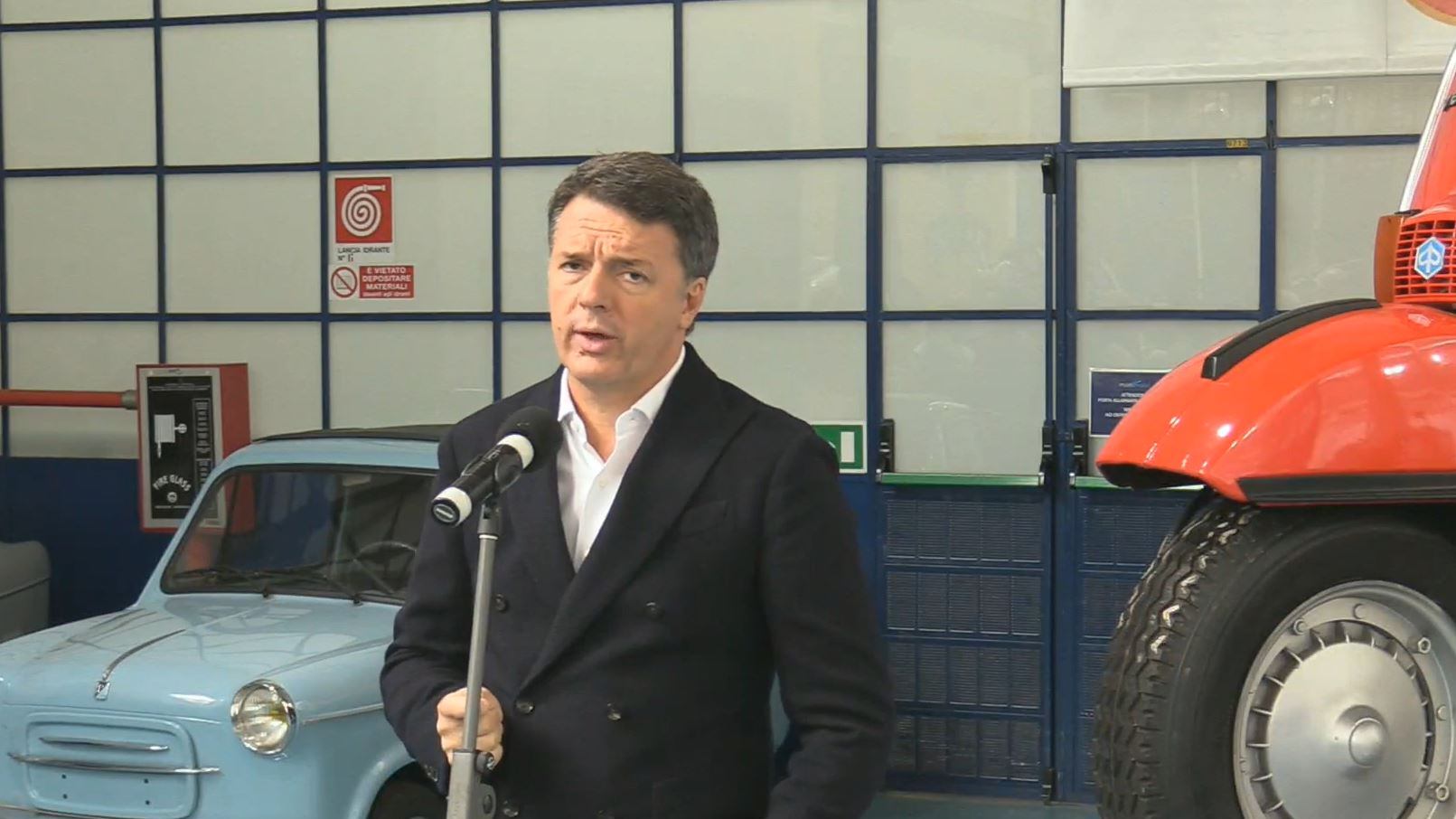 Renzi smaschera Conte: "Ecco la verità sul reddito cittadinanza"