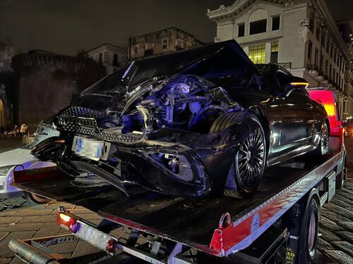 Napoli, ubriaco al volante investe e uccide due donne: arrestato
