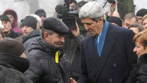 John Kerry al Maidan di Kiev 7