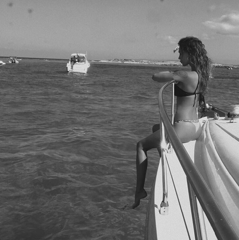 Belen Rodriguez sexy in spiaggia 60