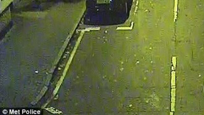 La minore torna a casa a piedi: stuprata 3 volte in tre posti diversi