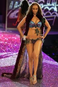 Victoria's Secret, sexy show tra due mesi: le modelle si preparano 55