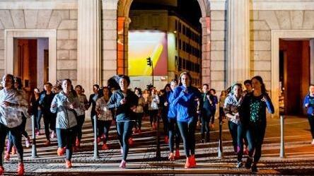Sport, moda e solidarietà Settemila donne di corsa