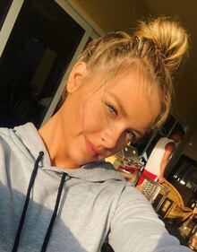  Camille Kostek, le foto più sensuali 6