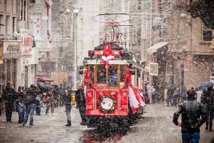 La neve imbianca Istanbul 2