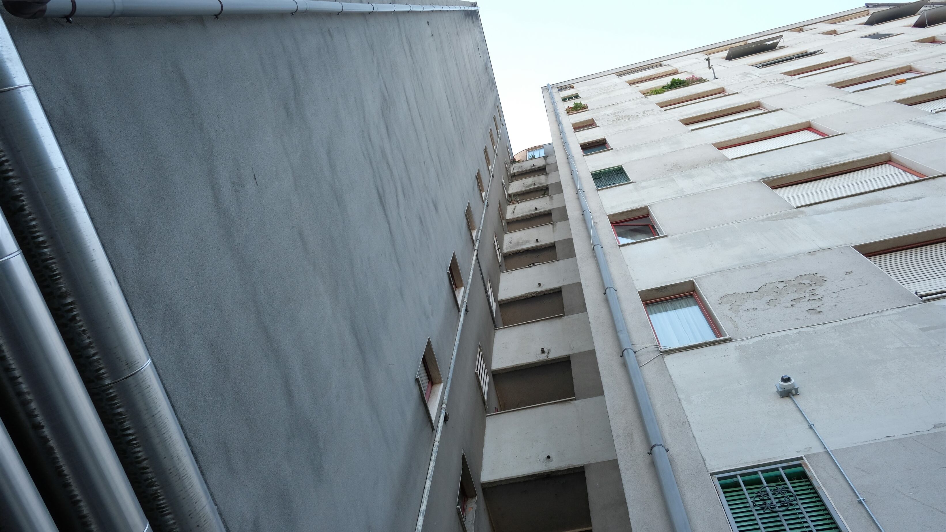 Sgombero alle Case Bianche. Via anche Guido "lo zingaro"
