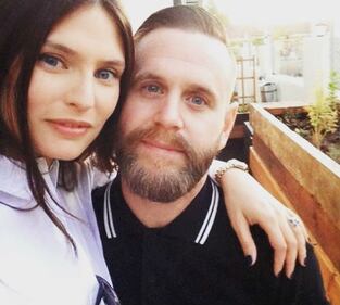 Bianca Balti, trasparenze e scollatura audace 10