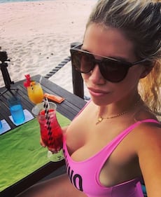 Wanda Nara sexy in bikini alle Seychelles 12