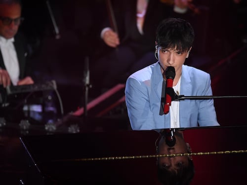 Lo sfogo di Ultimo: "Sanremo deciso da giudici che mi urlano stronz..."