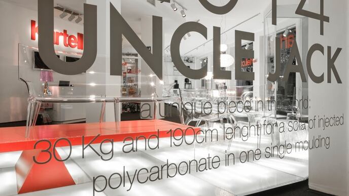 Kartell, un selfie per i 15 di design trasparente