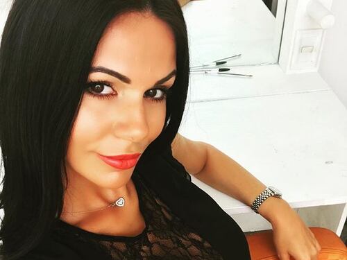 Erjona Sulejmani in topless a Fuerteventura: l'ex di Dzemaili è da urlo