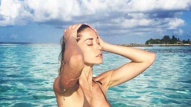 Elena Santarelli ancora mamma: "Dovrebbe partorire a marzo"
