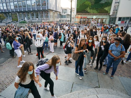 La mascherina resta d'obbligo alla maturità