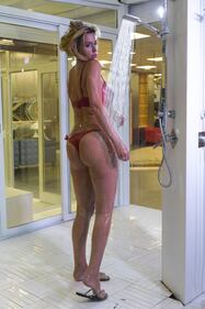 Valeria Marini, sensualità e simpatia al Grande Fratello Vip 6