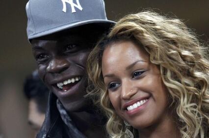 Mario Balotelli a Portofino: abbracci e sguardi languidi con le amiche 5