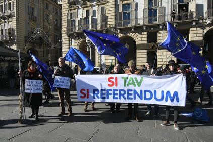 I Sì Tav in piazza a Torino: 30mila a favore dell'opera 7