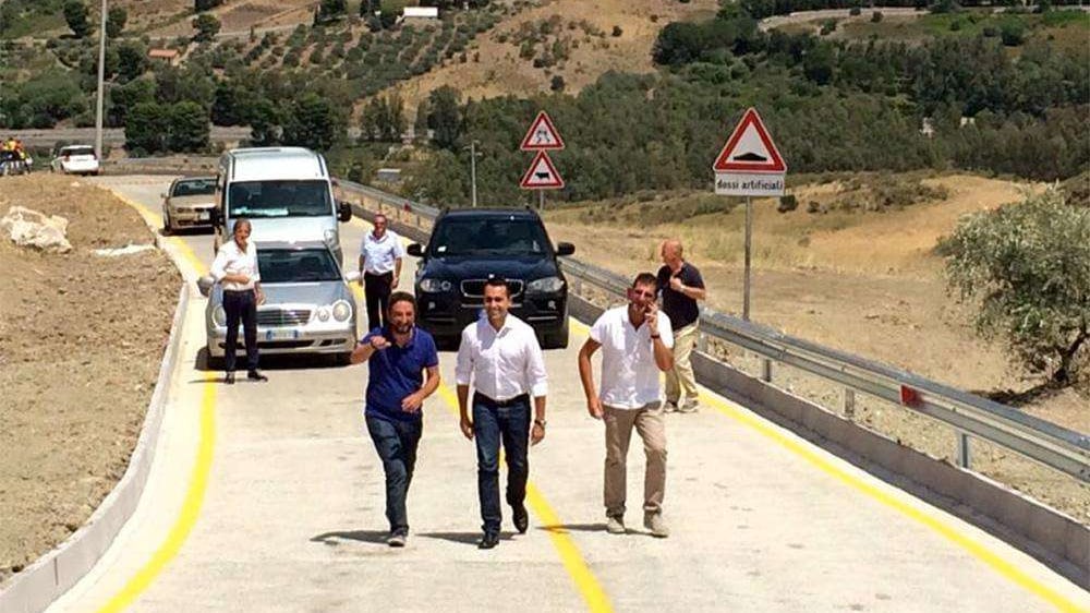 La strada dell'onestà M5S? È diventata a pagamento