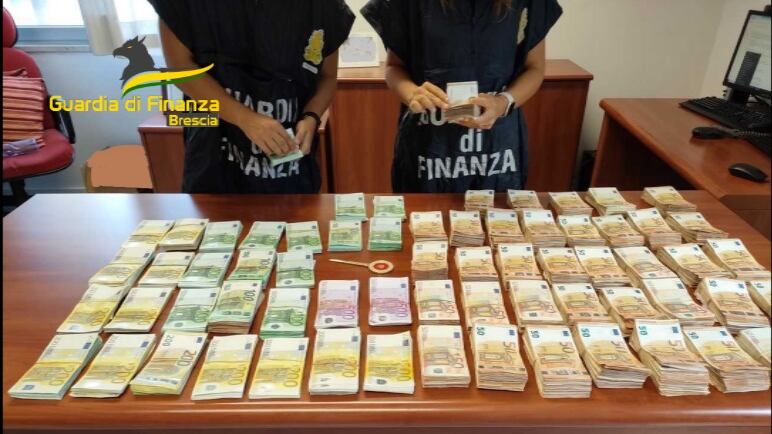 Lavorava in Italia senza versare tasse: sequestrati 141 milioni all'architetto di Putin