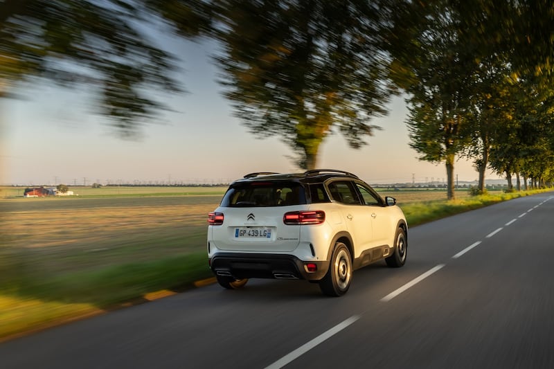 Citroen C5 Aircross Hybrid 136: guarda tutte le foto 16