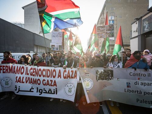 "Favoriscono l'islamizzazione". Così il Corano è nelle università e nelle canzoni di Sanremo