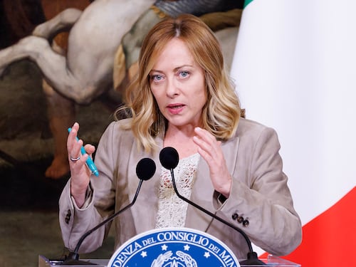 Meloni sente ancora Trump: "Lavoriamo per i negoziati, Kiev vuole la pace"