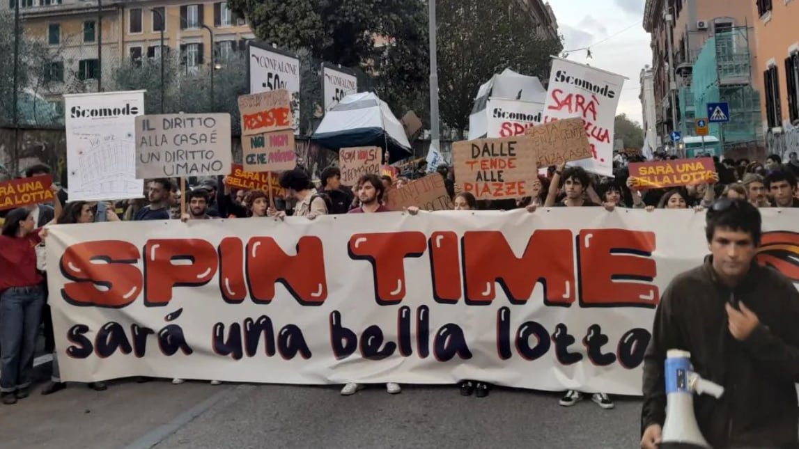 Loro occupano, lo Stato paga: 21 milioni per "Spin Time"