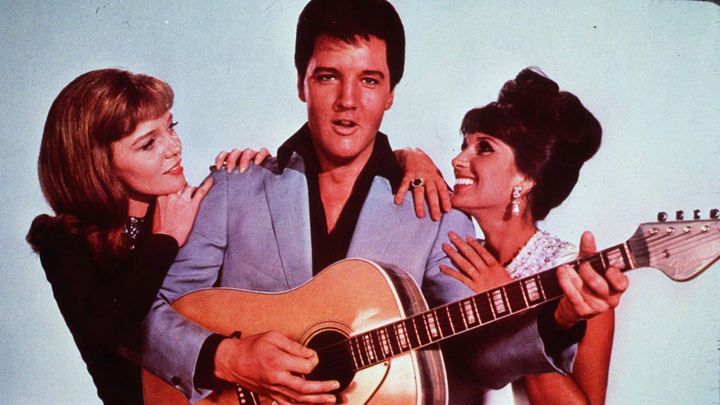 L'esercito, Hollywood e la crisi creativa. Elvis alla ricerca di sé