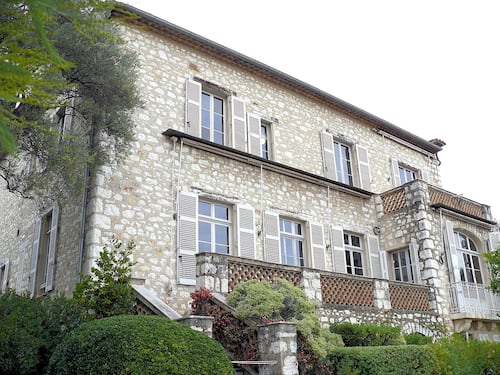Colpo al museo di Cagnes-sur-Mer in Costa Azzurra: rubati quadri di Renoir. Valgono 9 milioni di euro