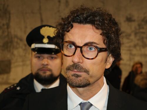 Toninelli, frecciate a Salvini: "Ha fatto innervosire i taxi, non conosce dossier Firenze"