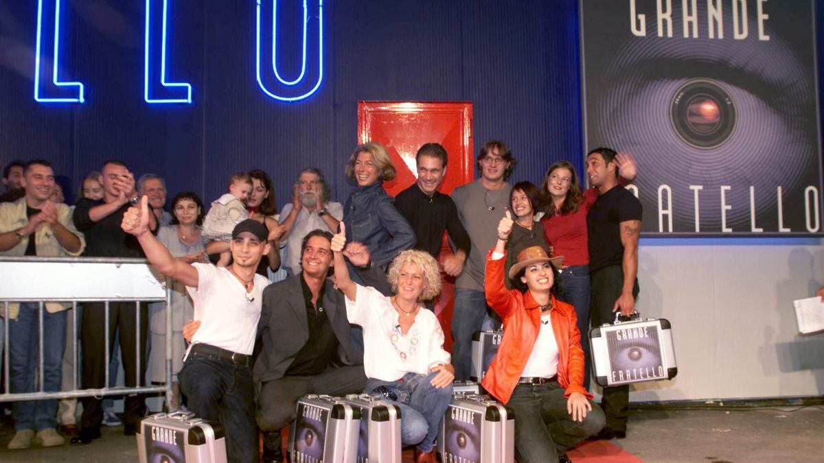 Dieci sconosciuti spiati 24 ore su 24. Così nel 2000 apriva la Casa del Grande Fratello
