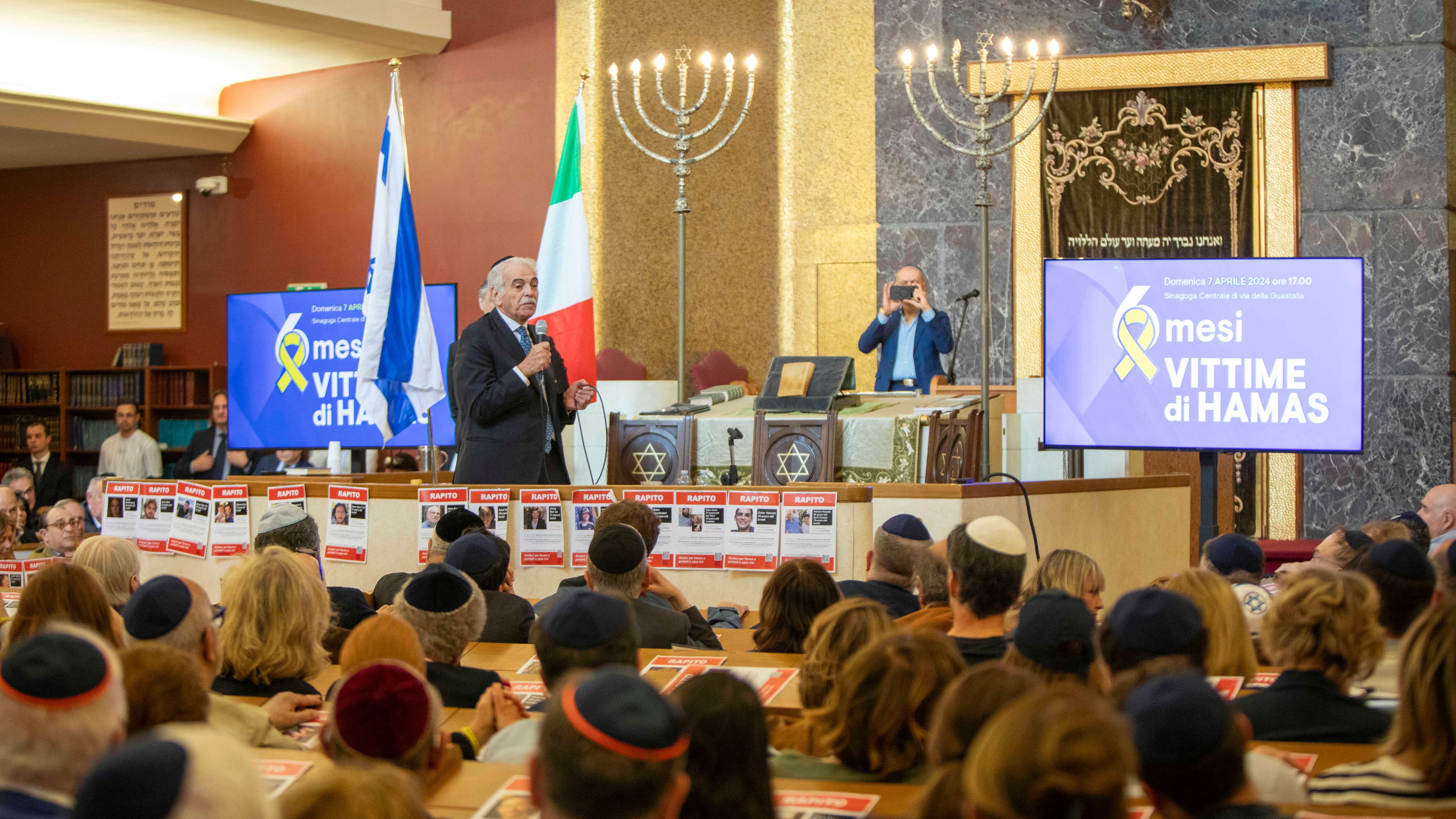 La comunità ebraica rievoca il 7 ottobre. "Bisogna fare presto a distruggere Hamas"
