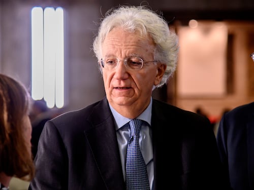 La sentenza è già scritta ma il processo è in corso. I legali ricusano il collegio