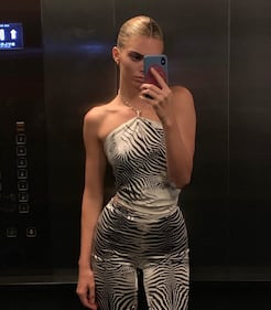 Kim Kardashian e le sorelle in foto 3