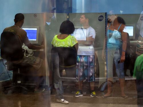 Internet a Cuba: gli Stati Uniti porteranno la rivoluzione digitale?