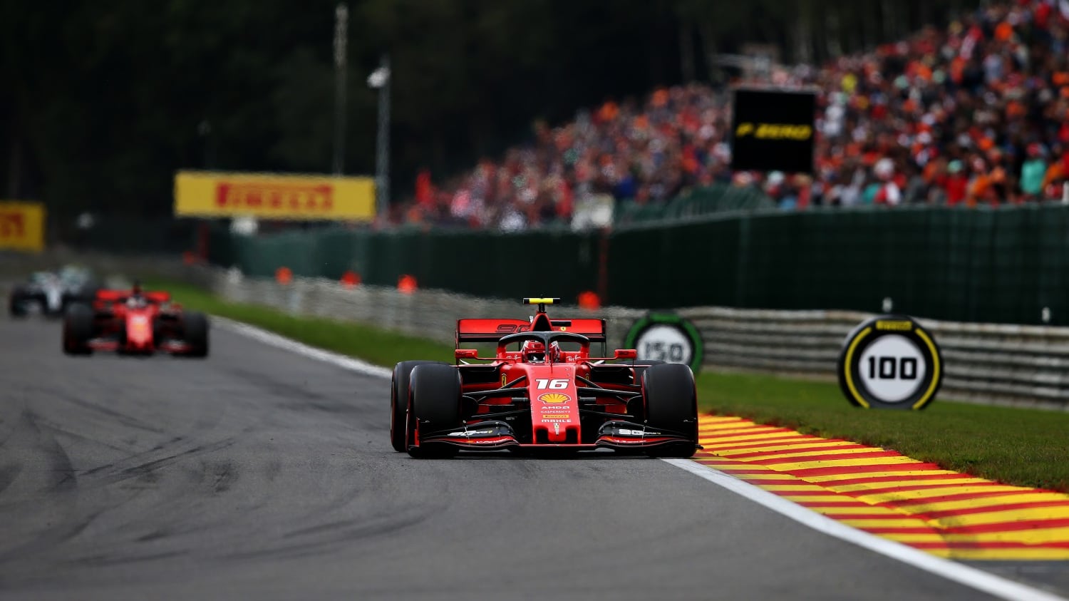Prima vittoria per la Ferrari: Leclerc davanti a tutti in Belgio