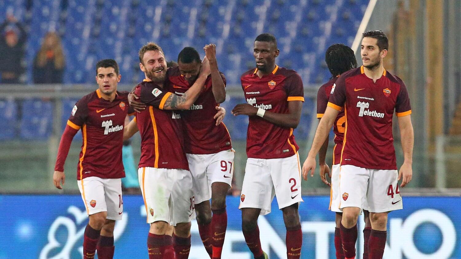 Garcia prende fiato, la Roma batte il Genoa