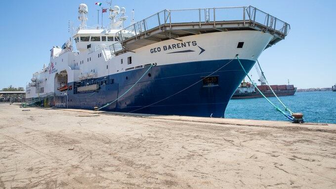Un'altra nave arriva in Italia: 367 migranti a Palermo