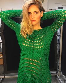 Chiara Ferragni, topless allo specchio 12