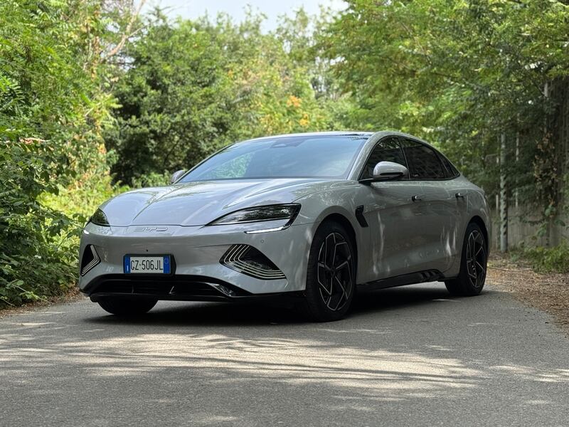 BYD Seal: guarda la gallery della potente berlina elettrica cinese 16